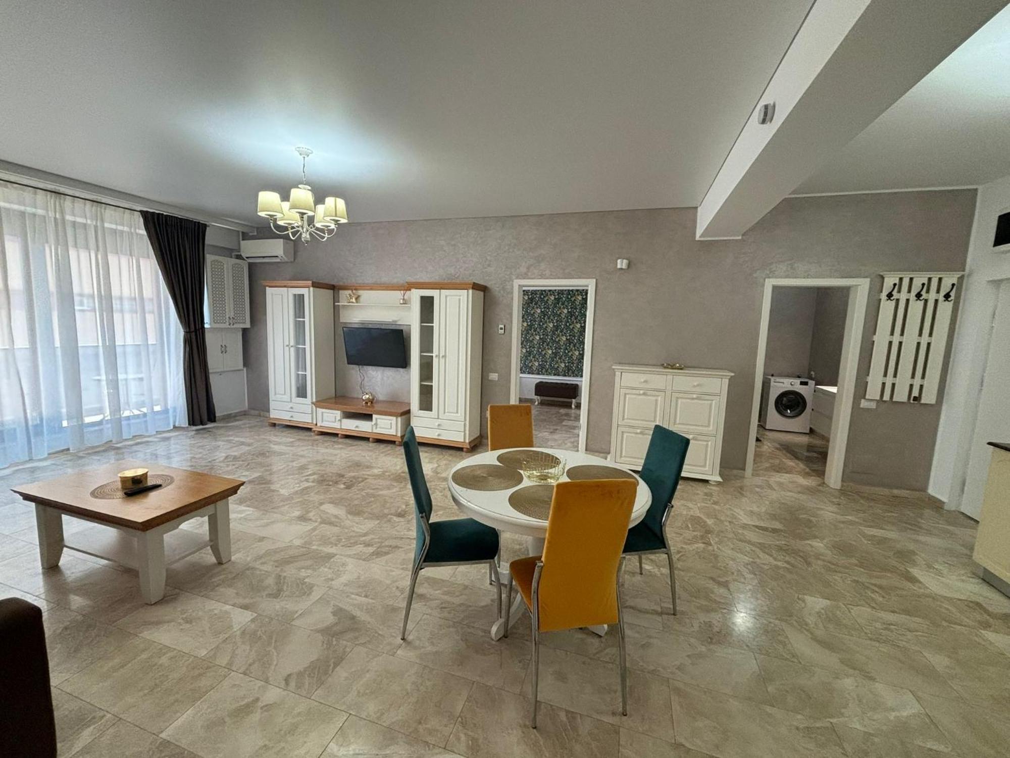 Melia 5, Elegant Seaside Apartament *